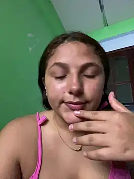 Snapshot of Emily_milk_1 chatting on June 28, 2026, 11:11 pm Emily milk 1 online show from June 28, 2026, 11:11 pm