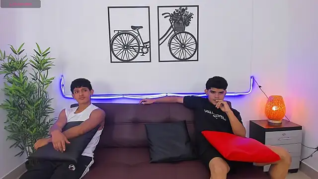 Crazy porkys online show from November 27, 2025, 7:47 pm