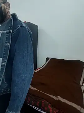 Amit22122 online show from January 7, 2026, 12:48 am