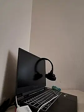 Snapshot of belizankara chatting on November 26, 2025, 8:03 am belizankara online show from November 26, 2025, 8:03 am