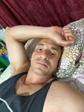 Russo41rj online show from November 27, 2025, 3:40 am