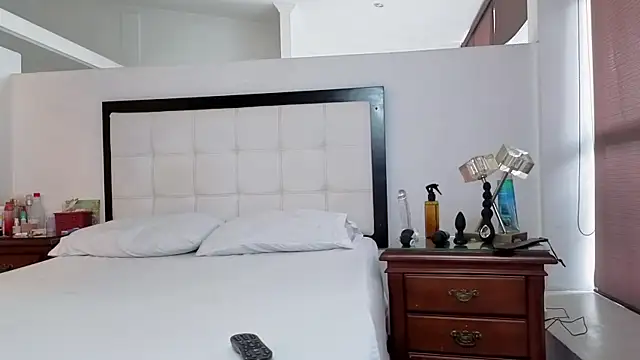 CerecitaQueenn online show from January 10, 2026, 4:57 pm