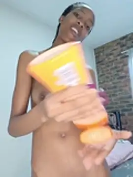 MsParisSmith online show from February 6, 2026, 7:15 am