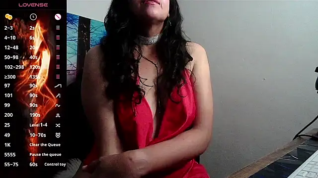 Snapshot of Whisperingfire chatting on May 29, 2026, 8:04 pm Whisperingfire online show from May 29, 2026, 8:04 pm
