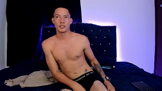 AustinParker online show from November 26, 2025, 11:05 pm