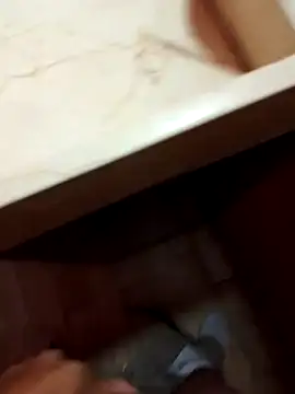 cristian112090 online show from December 2, 2025, 9:16 pm