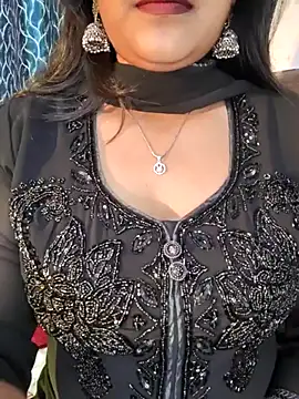 Snapshot of Muskan4156 chatting on February 16, 2026, 8:24 am Muskan4156 online show from February 16, 2026, 8:24 am