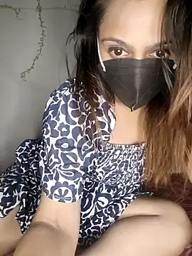 HONEY BEBS online show from February 23, 2026, 6:19 pm