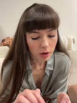 Snapshot of Sugarbellax chatting on February 9, 2026, 1:20 pm Sugarbellax online show from February 9, 2026, 1:20 pm