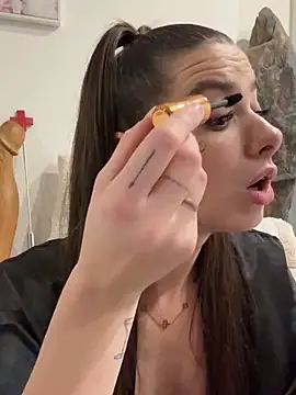 Snapshot of Sugarbellax chatting on December 5, 2025, 6:17 pm Sugarbellax online show from December 5, 2025, 6:17 pm