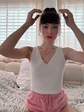 Snapshot of Sugarbellax chatting on February 15, 2026, 3:00 pm Sugarbellax online show from February 15, 2026, 3:00 pm