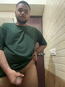 Noavacado  online show from February 2, 2026, 6:51 pm