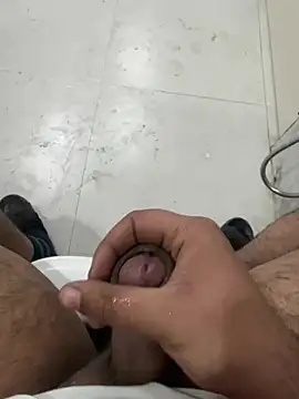 Noavacado  online show from January 14, 2026, 12:42 pm