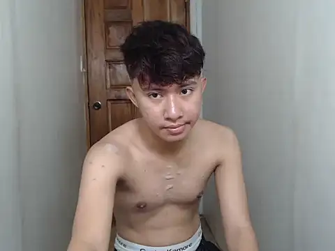 asiantwink0000 online show from January 13, 2026, 12:04 am