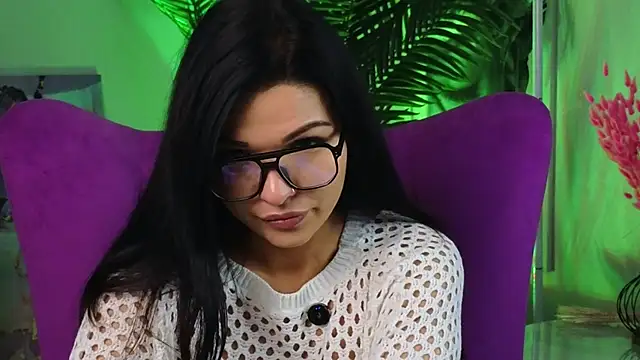 Snapshot of LulaMazzeo chatting on November 29, 2025, 12:38 pm LulaMazzeo online show from November 29, 2025, 12:38 pm