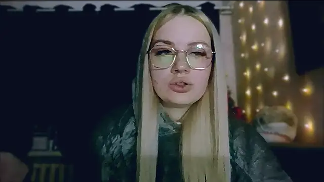 Snapshot of Whitehex666 chatting on January 13, 2026, 4:33 pm Whitehex666 online show from January 13, 2026, 4:33 pm