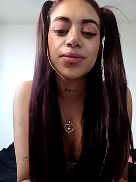 Violett  Rose online show from January 15, 2026, 12:19 pm