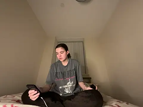 Snapshot of lucyx_xx chatting on February 27, 2026, 6:30 pm lucyx xx online show from February 27, 2026, 6:30 pm