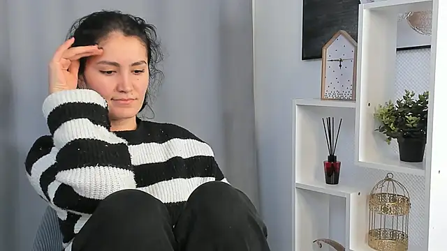 Snapshot of GilmaFaurot chatting on November 29, 2025, 2:50 pm GilmaFaurot online show from November 29, 2025, 2:50 pm