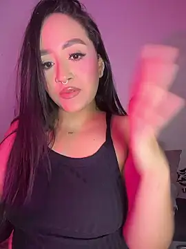 Snapshot of IvyyStone_ chatting on January 10, 2026, 8:04 pm IvyyStone online show from January 10, 2026, 8:04 pm