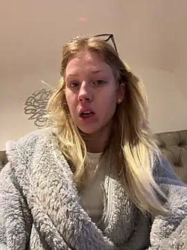 Snapshot of RosieLovexoxx chatting on January 8, 2026, 4:02 pm RosieLovexoxx online show from January 8, 2026, 4:02 pm