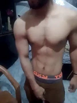 Snapshot of Fitboy07 chatting on February 4, 2026, 11:05 am Fitboy07 online show from February 4, 2026, 11:05 am