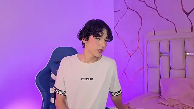 SthepanodiMonaco online show from March 20, 2026, 3:40 am