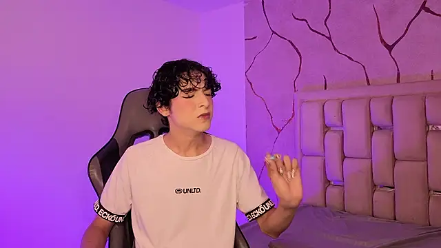 Snapshot of SthepanodiMonaco chatting on February 26, 2026, 8:31 pm SthepanodiMonaco online show from February 26, 2026, 8:31 pm