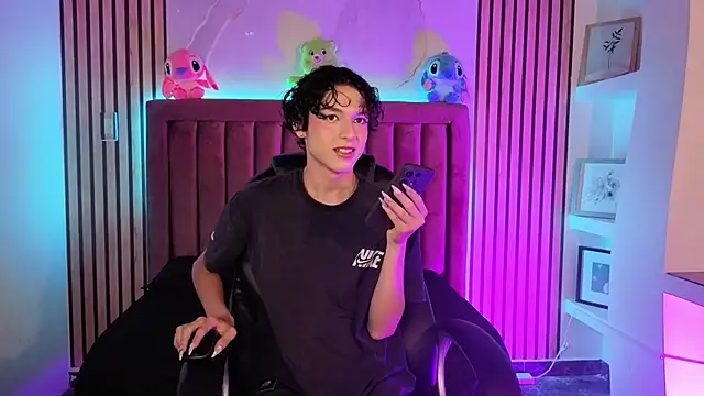 SthepanodiMonaco online show from March 15, 2026, 3:35 am