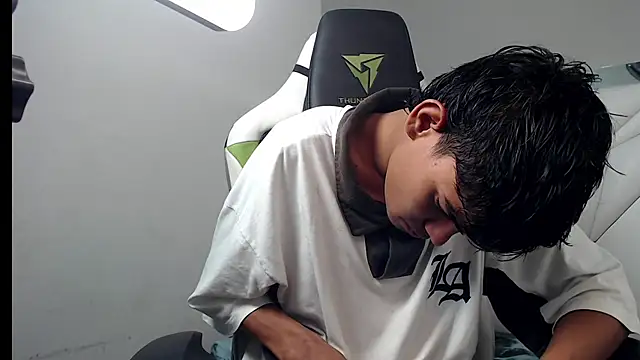 Lil babyyy  online show from December 23, 2025, 3:39 am