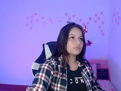 Nina  666 online show from November 28, 2025, 11:43 am