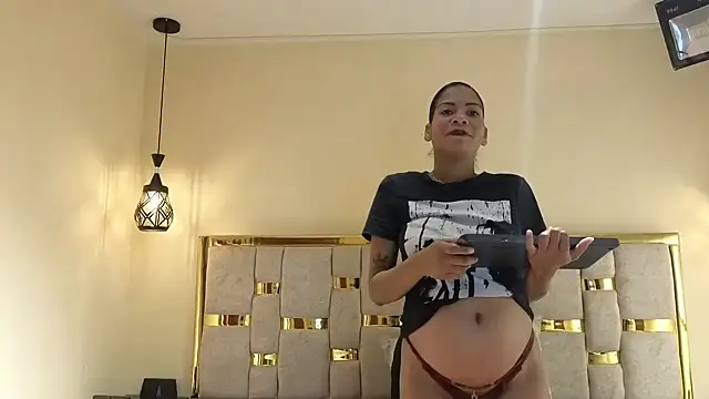 Snapshot of _Caroline34 chatting on February 12, 2026, 11:10 am Caroline34 online show from February 12, 2026, 11:10 am