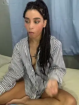 Snapshot of Lillith_Bloom chatting on February 25, 2026, 2:28 pm Lillith Bloom online show from February 25, 2026, 2:28 pm