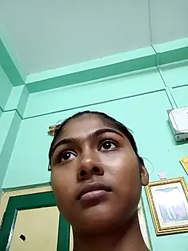 Cute diya023 online show from March 18, 2026, 4:52 pm