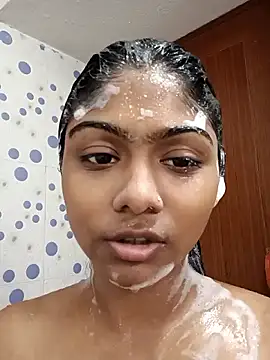 Snapshot of Cute_diya023 chatting on May 9, 2026, 7:12 am Cute diya023 online show from May 9, 2026, 7:12 am