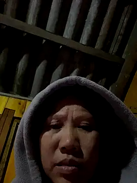 Snapshot of LeoPet2x chatting on November 29, 2025, 2:06 pm LeoPet2x online show from November 29, 2025, 2:06 pm