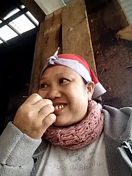 Snapshot of LeoPet2x chatting on February 3, 2026, 3:26 am LeoPet2x online show from February 3, 2026, 3:26 am