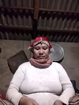 Snapshot of LeoPet2x chatting on February 14, 2026, 1:55 pm LeoPet2x online show from February 14, 2026, 1:55 pm