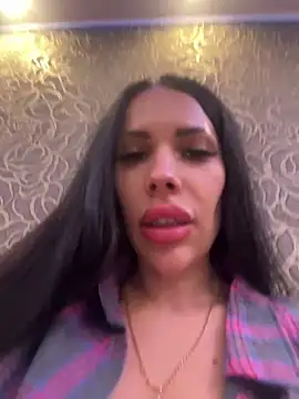 Snapshot of Sweet_little_gir chatting on January 14, 2026, 8:34 pm Sweet little gir online show from January 14, 2026, 8:34 pm