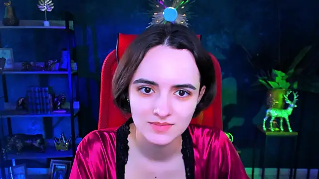 KateWillows online show from February 26, 2026, 4:45 am