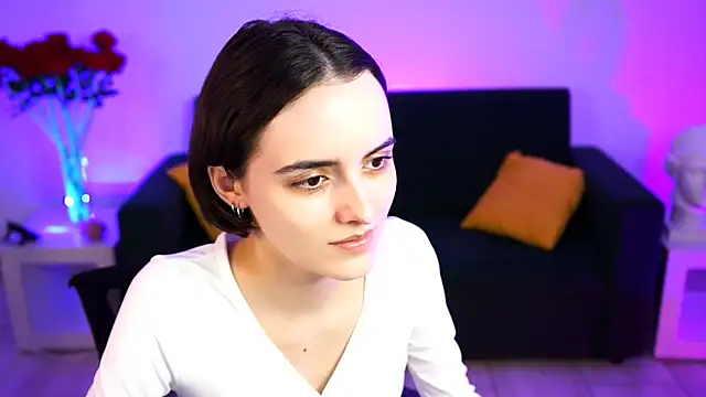 KateWillows online show from March 14, 2026, 4:40 am