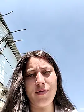 sammyyblondee online show from December 15, 2025, 3:18 pm