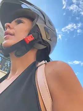 SofhiaTaylor online show from February 3, 2026, 9:09 pm