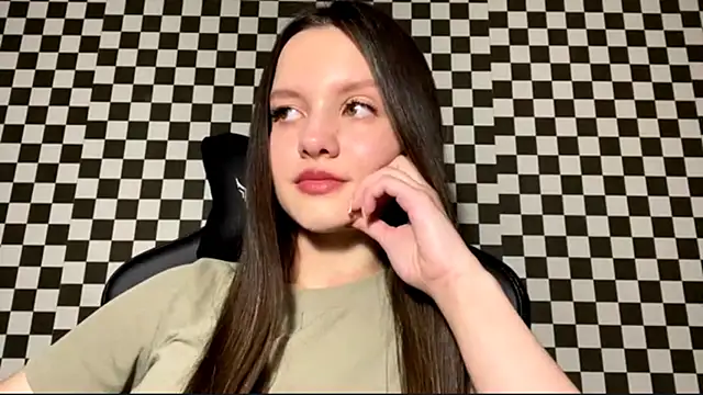 ConchitaMaestas online show from December 16, 2025, 5:50 pm