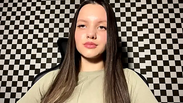 ConchitaMaestas online show from December 18, 2025, 5:17 pm