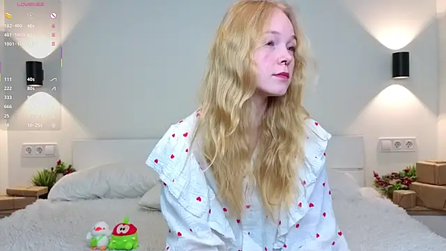 GhisllaineWestler online show from February 6, 2026, 4:08 am