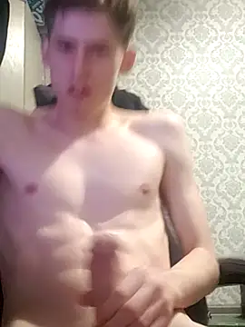 Snapshot of FreeRich chatting on December 2, 2025, 1:06 am FreeRich online show from December 2, 2025, 1:06 am