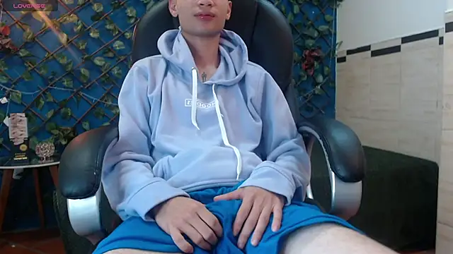 LucassSmith11 online show from January 7, 2026, 11:59 am