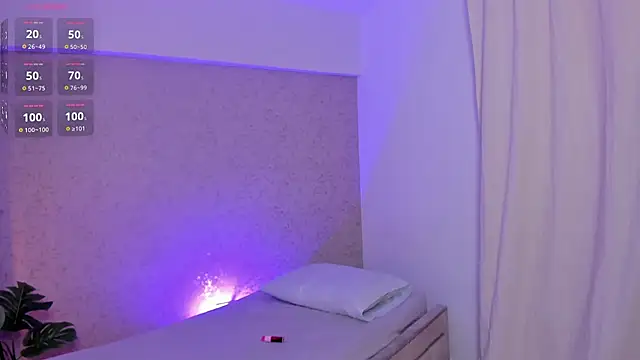 Snapshot of miah_luv chatting on February 21, 2026, 8:11 pm miah luv online show from February 21, 2026, 8:11 pm