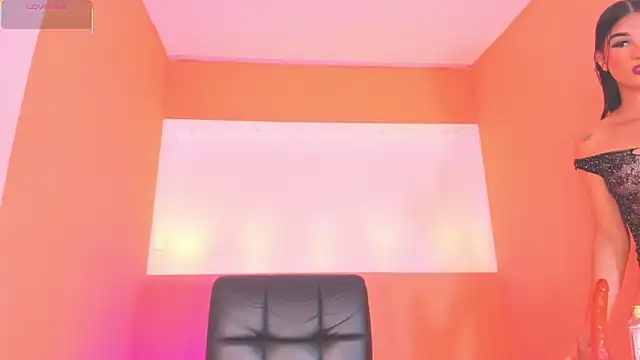 PrettyAngel   online show from February 6, 2026, 8:05 pm